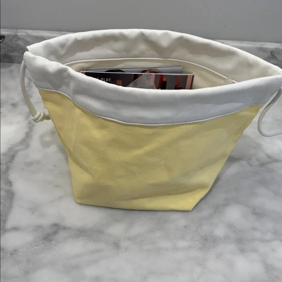 Makeup Beauty Bundle mix of deluxe and mini samples 17 pieces NWT - Picture 11 of 12